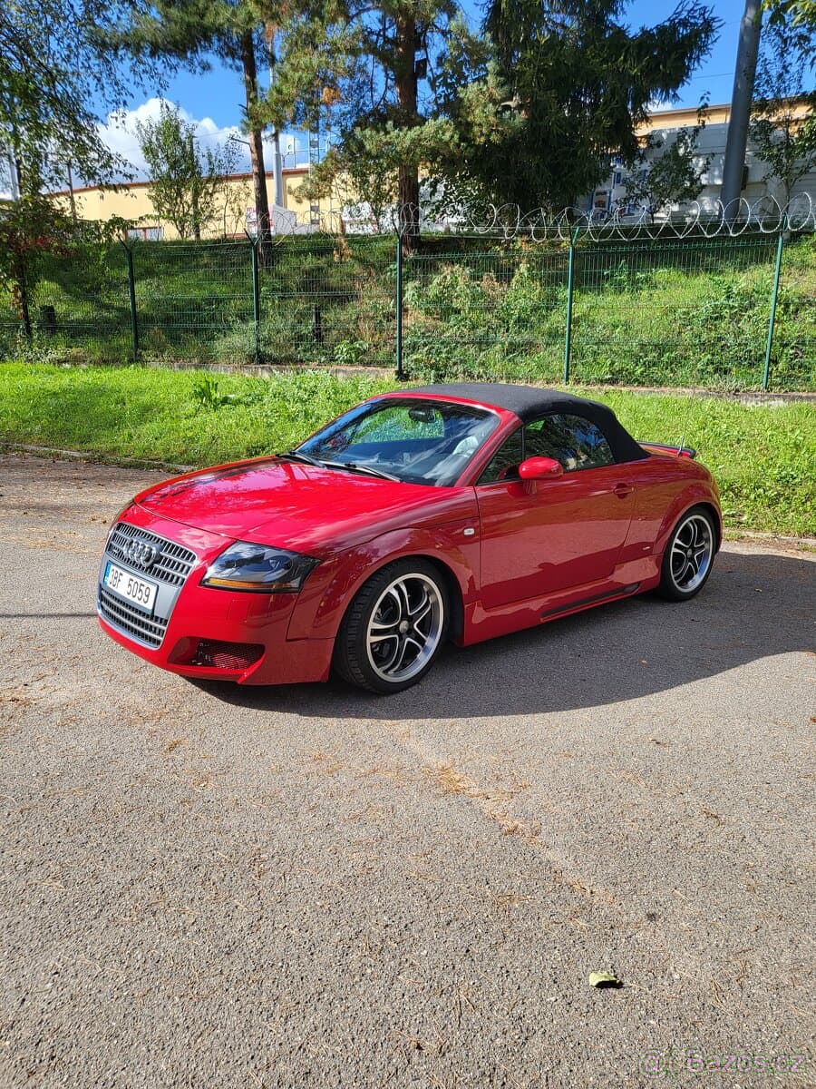 2000 Audi TT - 4