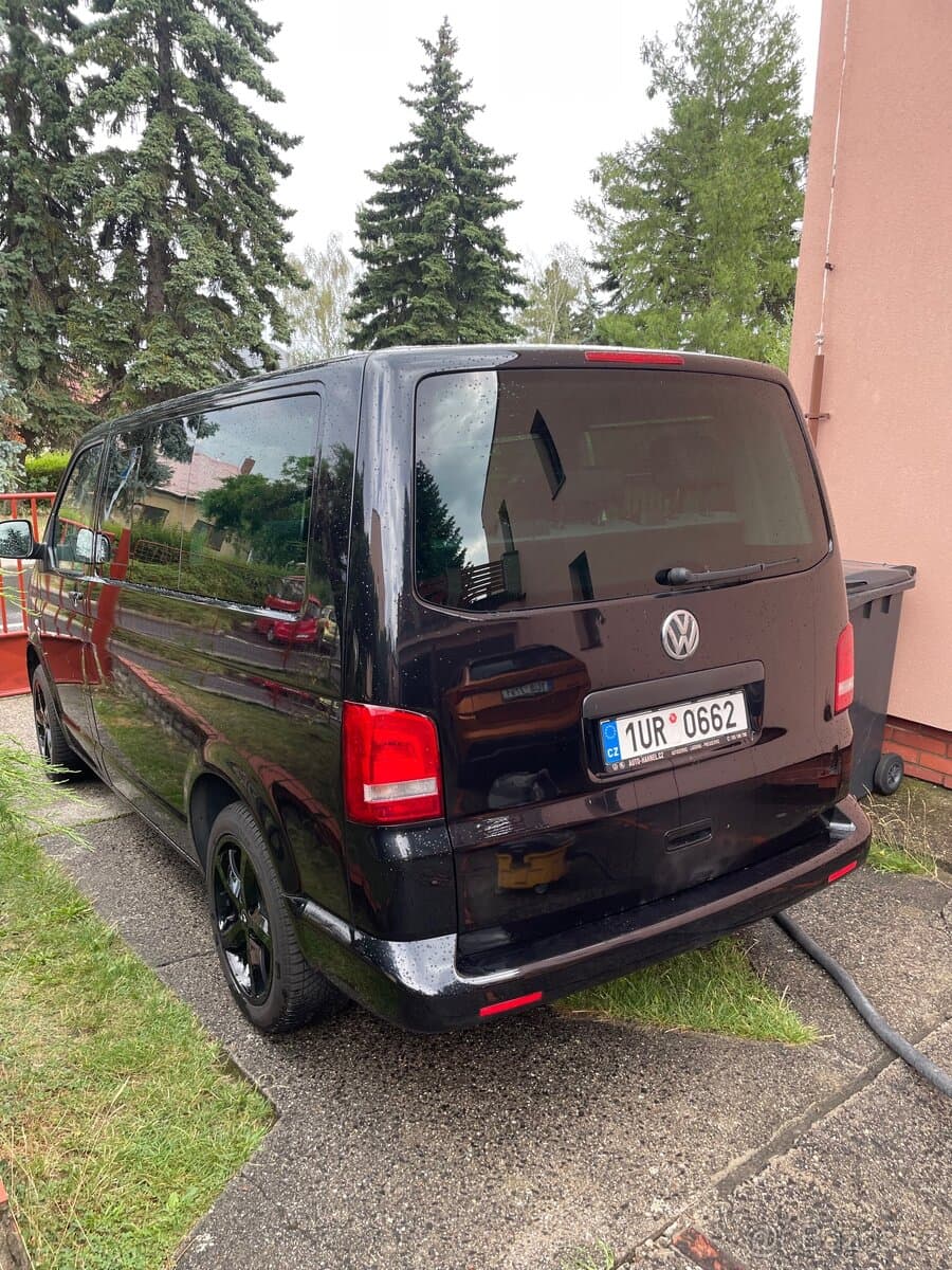 2011 Volkswagen MULTIVAN - 4