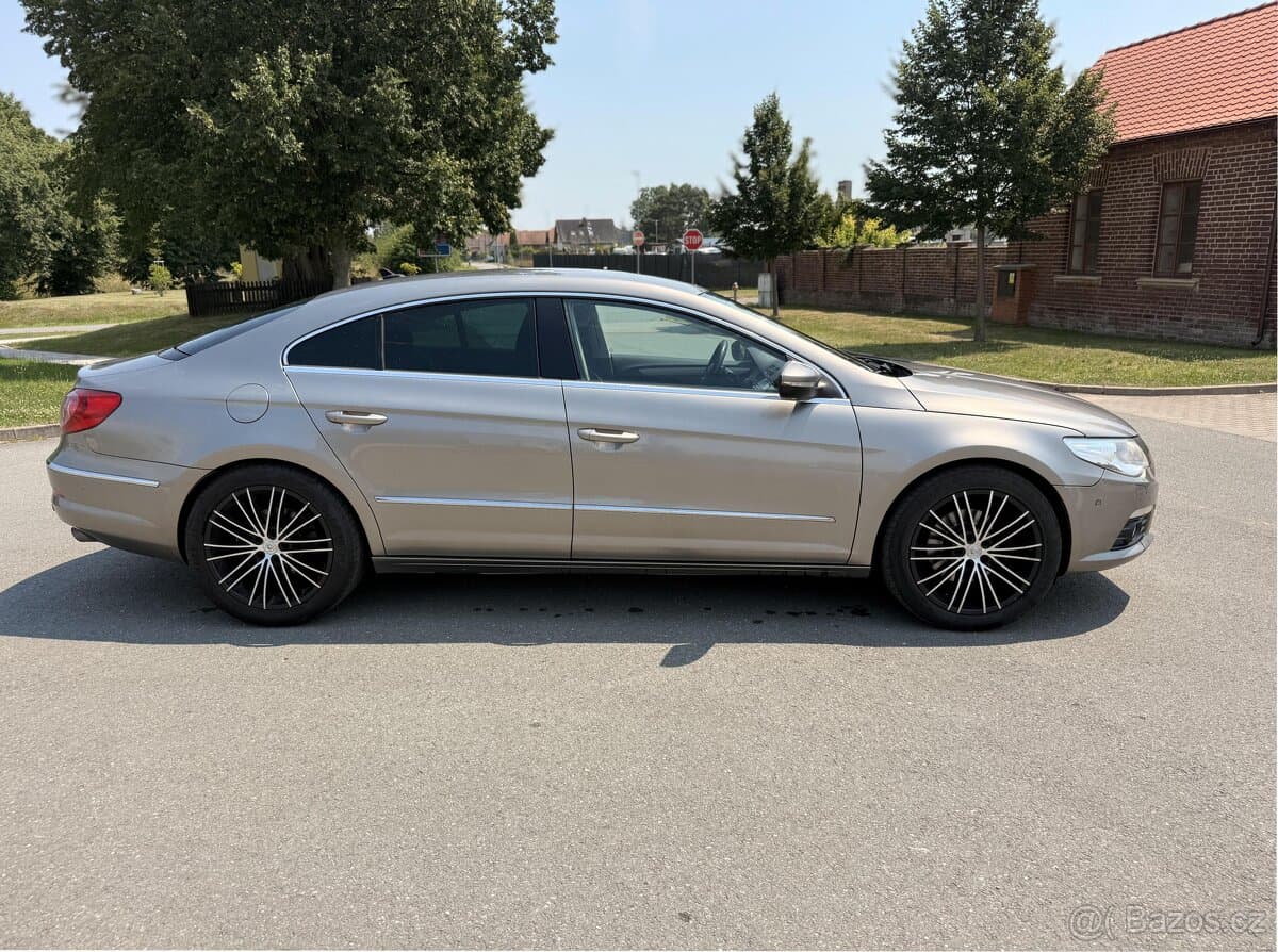 2010 Volkswagen PASSAT CC - 4