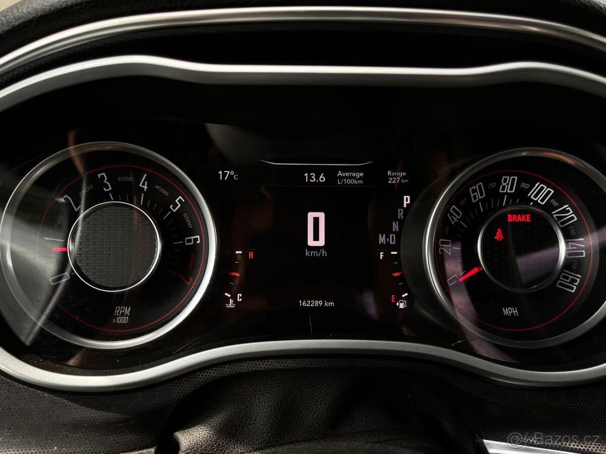 2015 Dodge CHALLENGER - 4