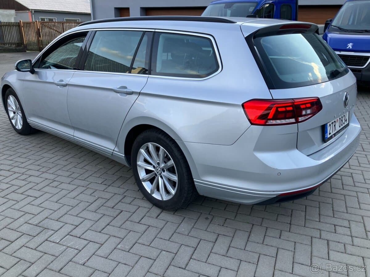 2020 Volkswagen PASSAT - 4