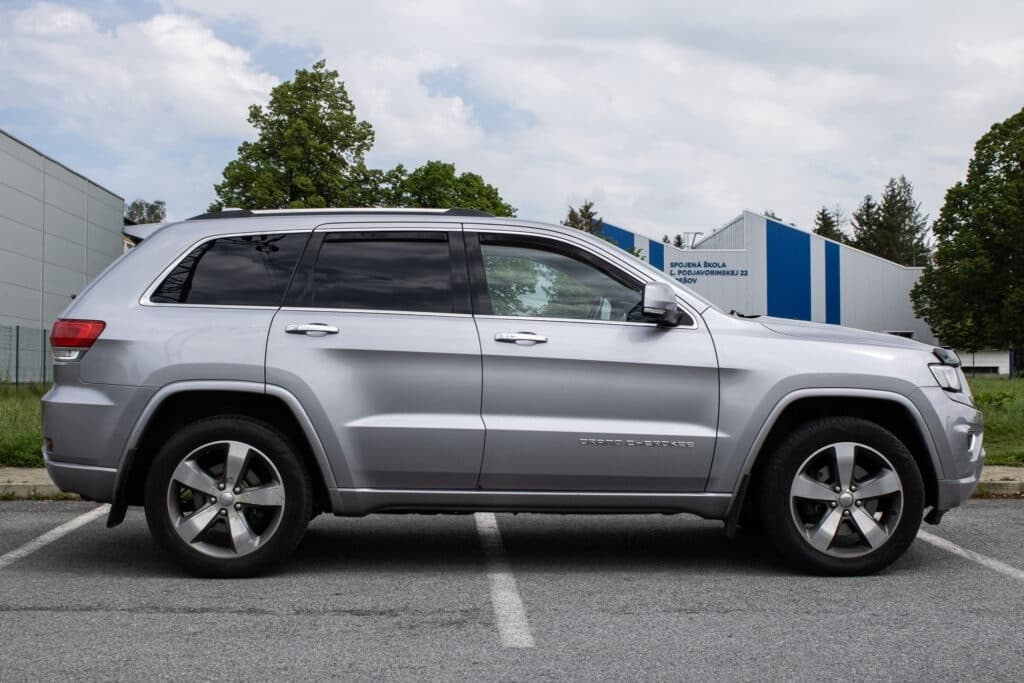 2015 Jeep CHEROKEE - 4