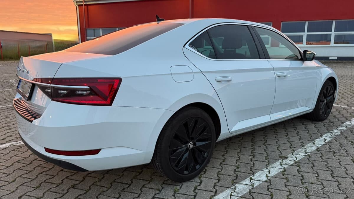 2022 Škoda SUPERB - 4