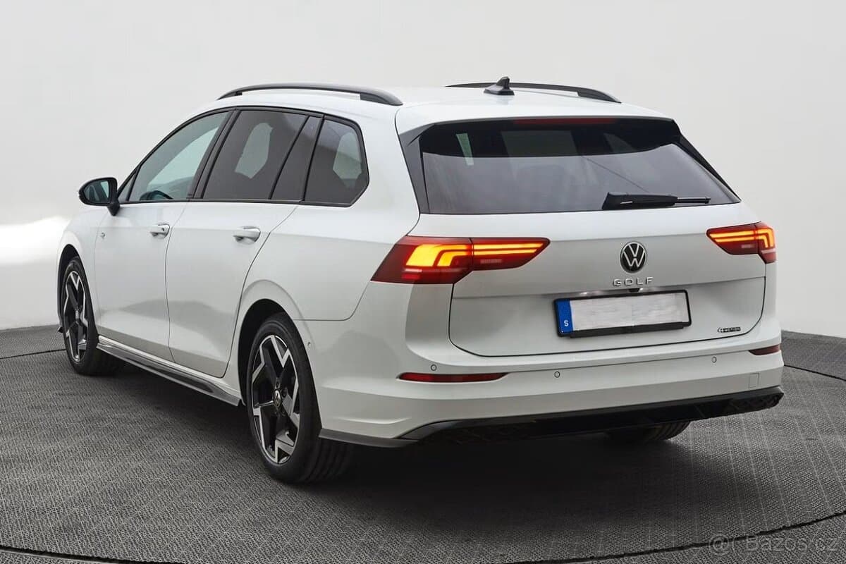 Volkswagen GOLF - 4