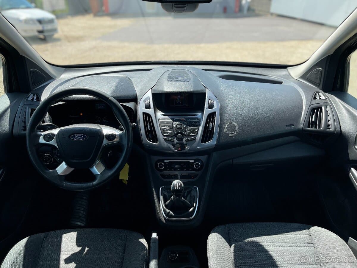 2015 Ford TOURNEO - 4