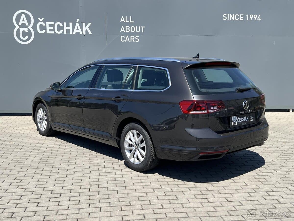 2024 Volkswagen PASSAT - 4