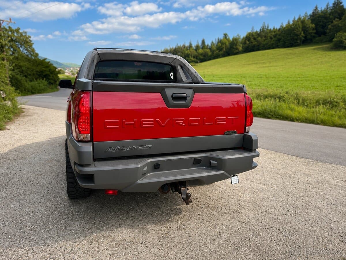 2003 Chevrolet AVALANCHE - 4