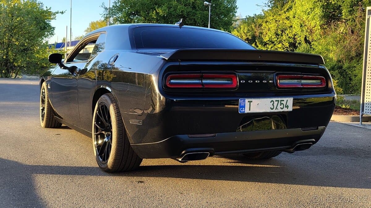 2022 Dodge CHALLENGER - 4