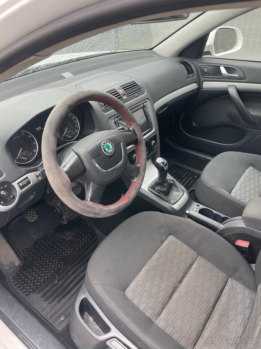 Škoda OCTAVIA - 4