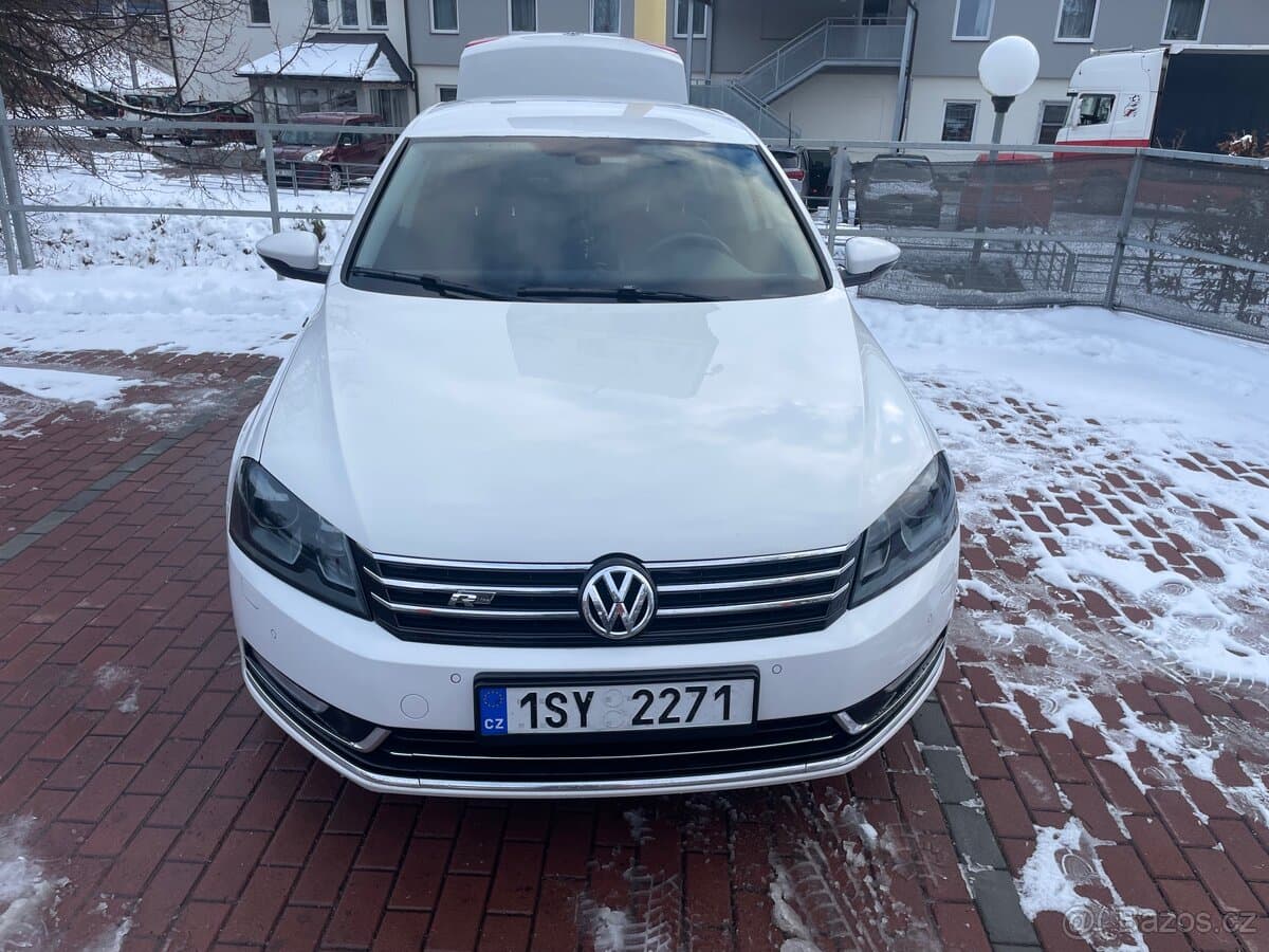 Volkswagen PASSAT - 4