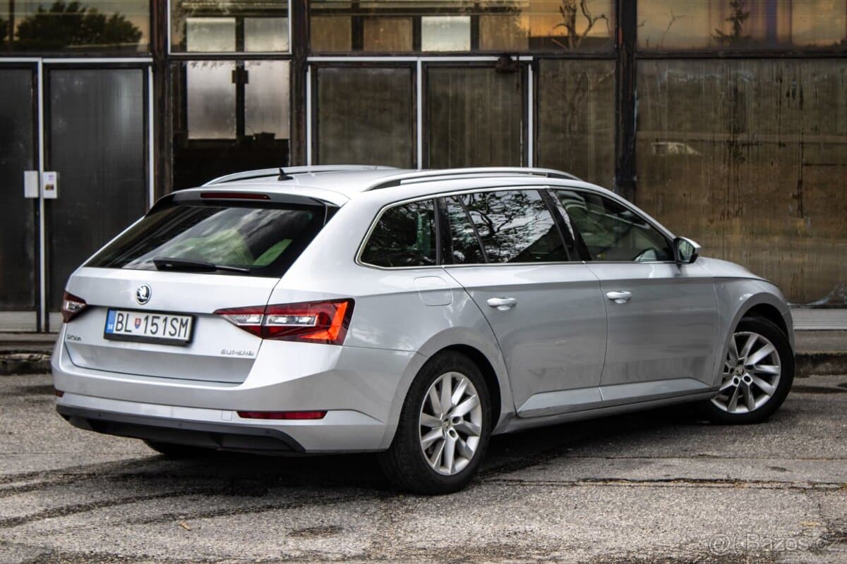 Škoda SUPERB - 4