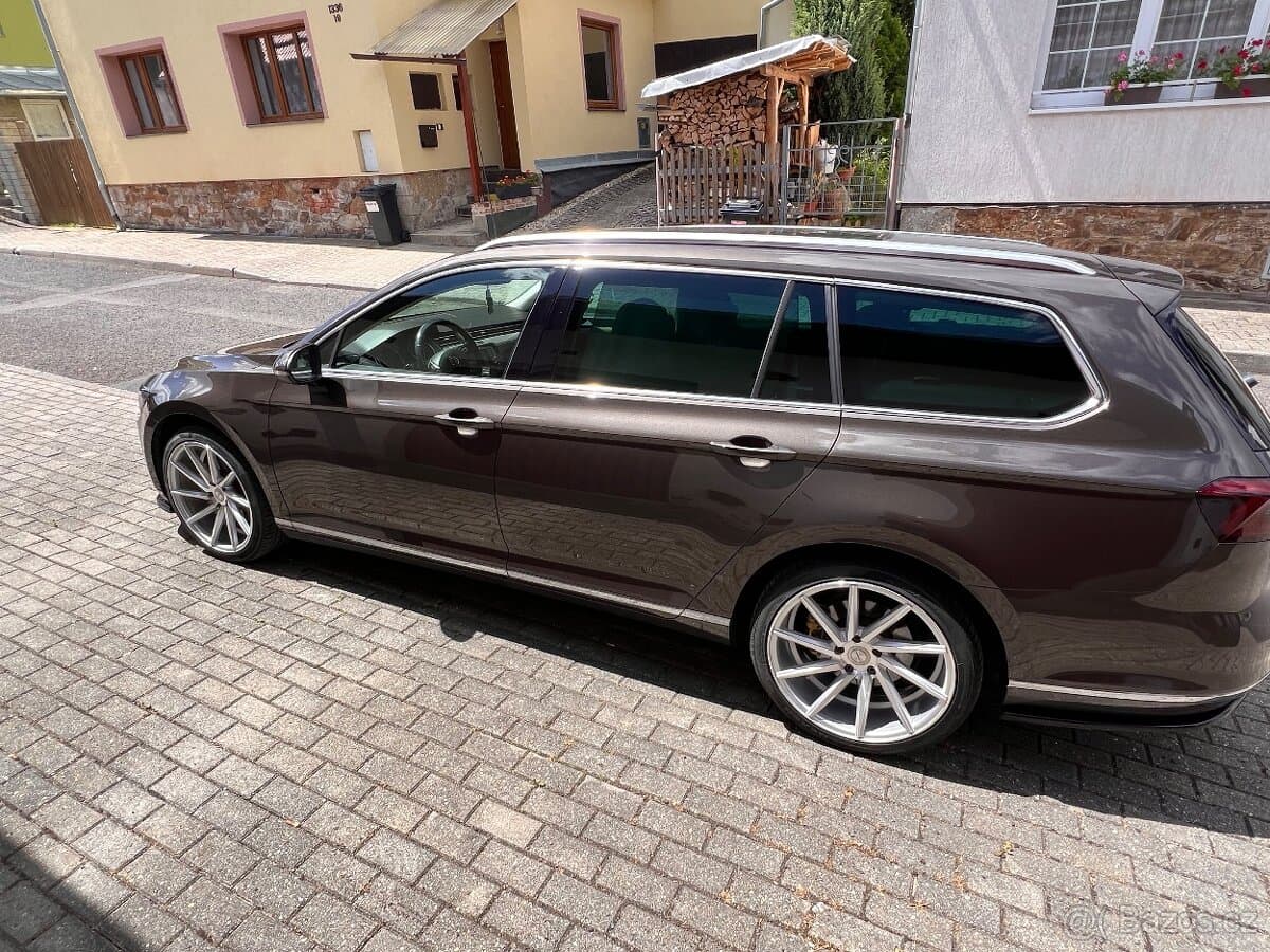 2015 Volkswagen PASSAT - 4