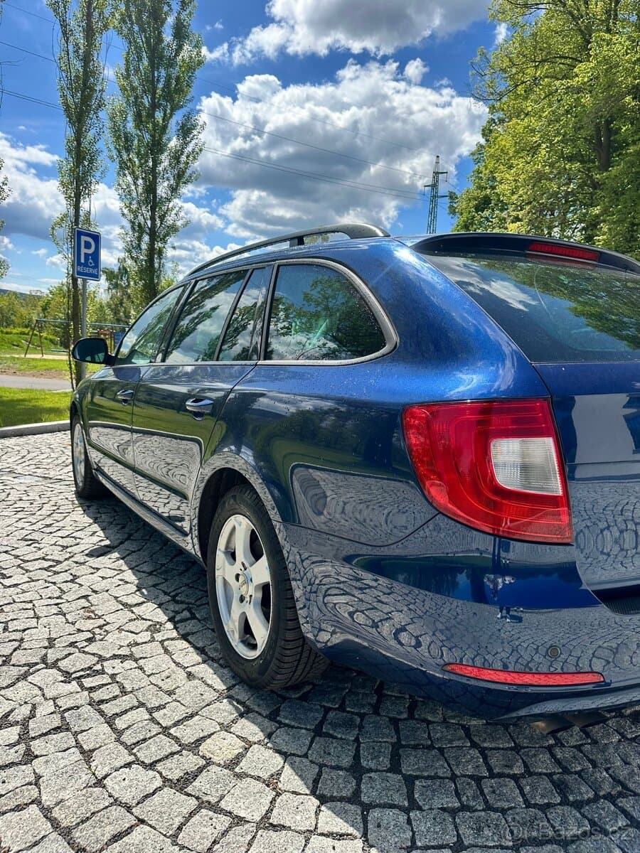 2011 Škoda SUPERB - 4