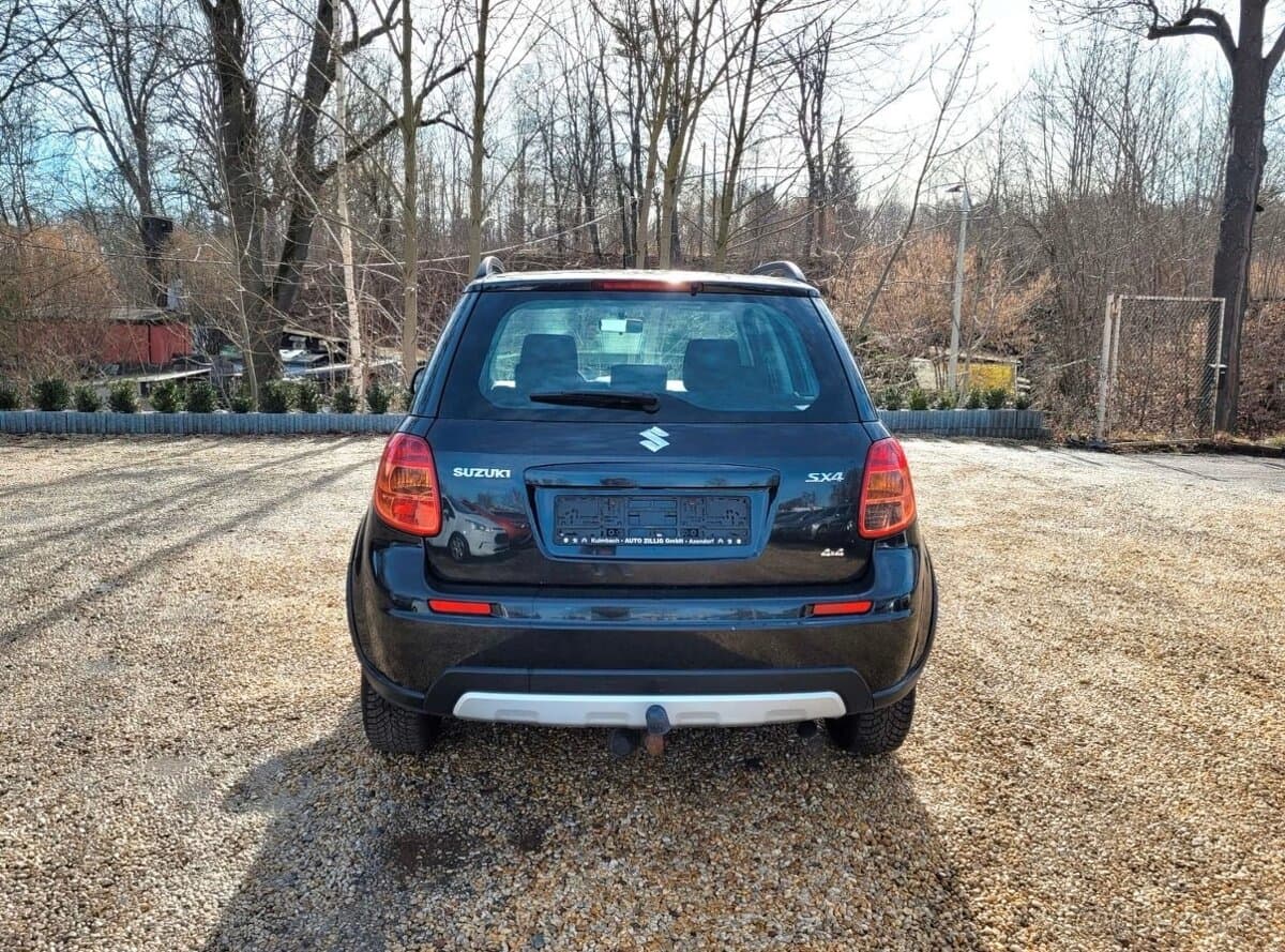 2011 Suzuki SX4 - 4