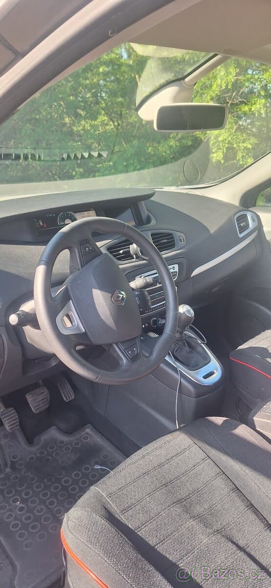 2011 Renault SCENIC - 4