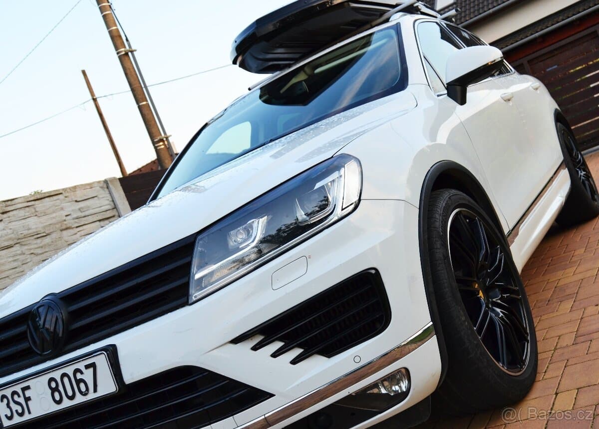 2015 Volkswagen TOUAREG - 4