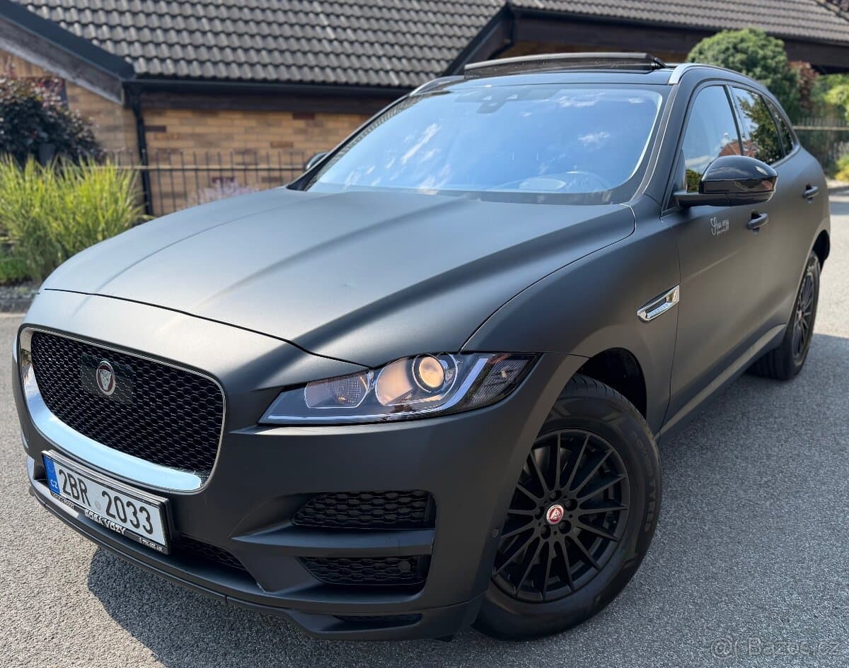 Jaguar F-PACE - 4