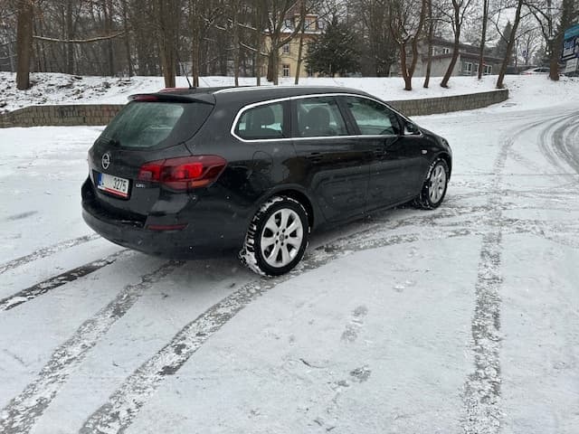 2011 Opel ASTRA - 4