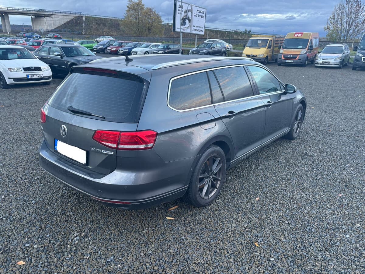 2016 Volkswagen PASSAT - 4