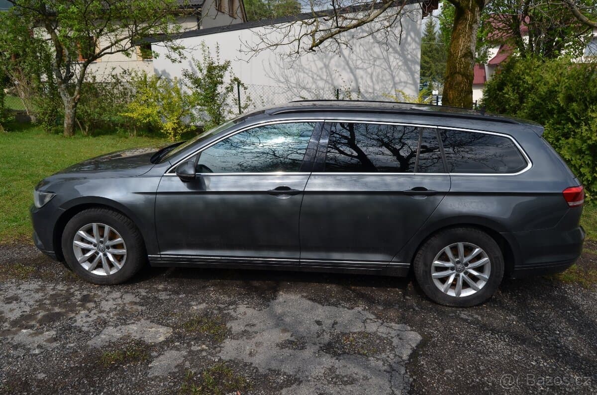 2015 Volkswagen PASSAT - 4