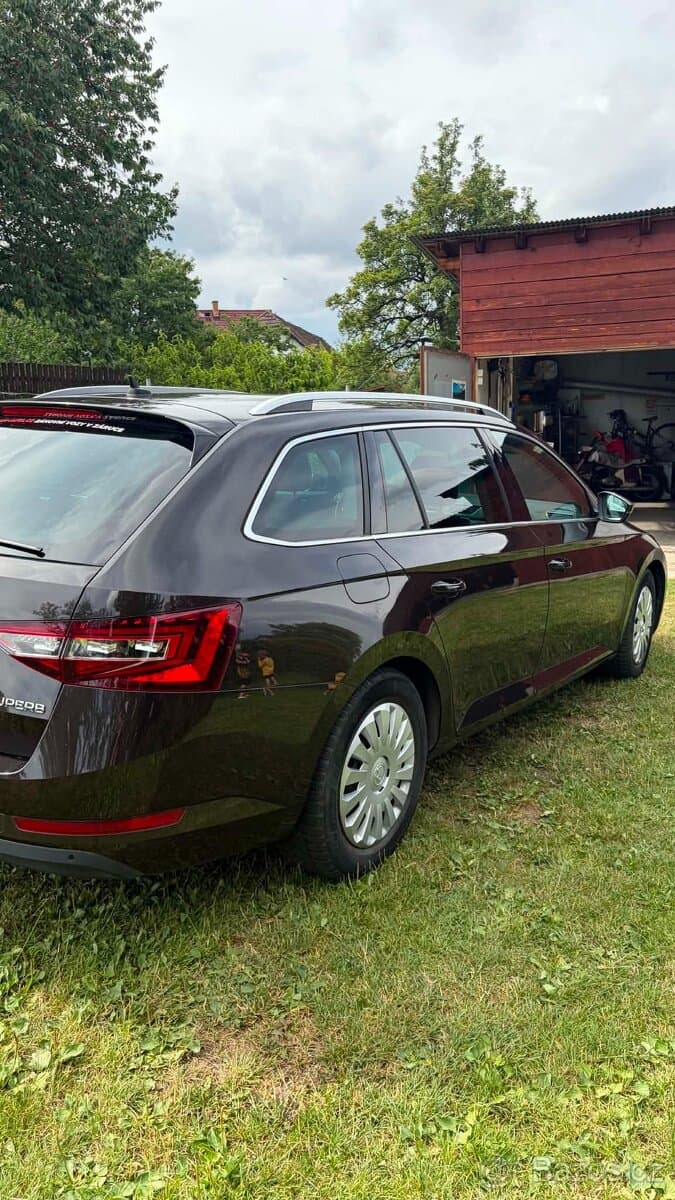 2019 Škoda SUPERB - 4