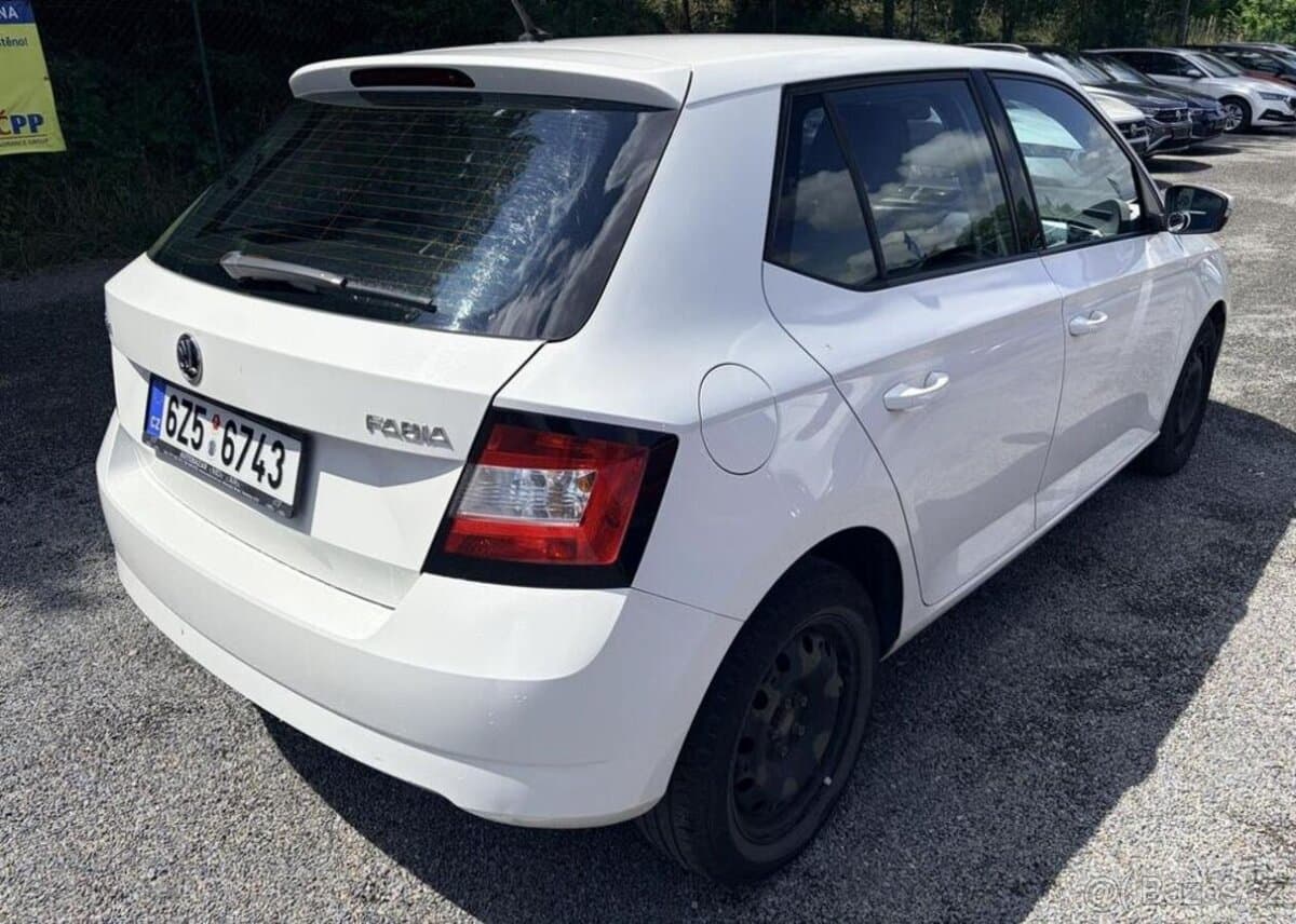 2015 Škoda FABIA - 4