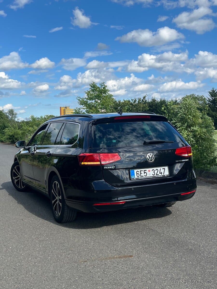 2016 Volkswagen PASSAT - 4