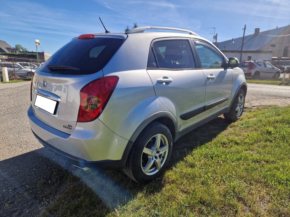 2011 SsangYong KORANDO - 4