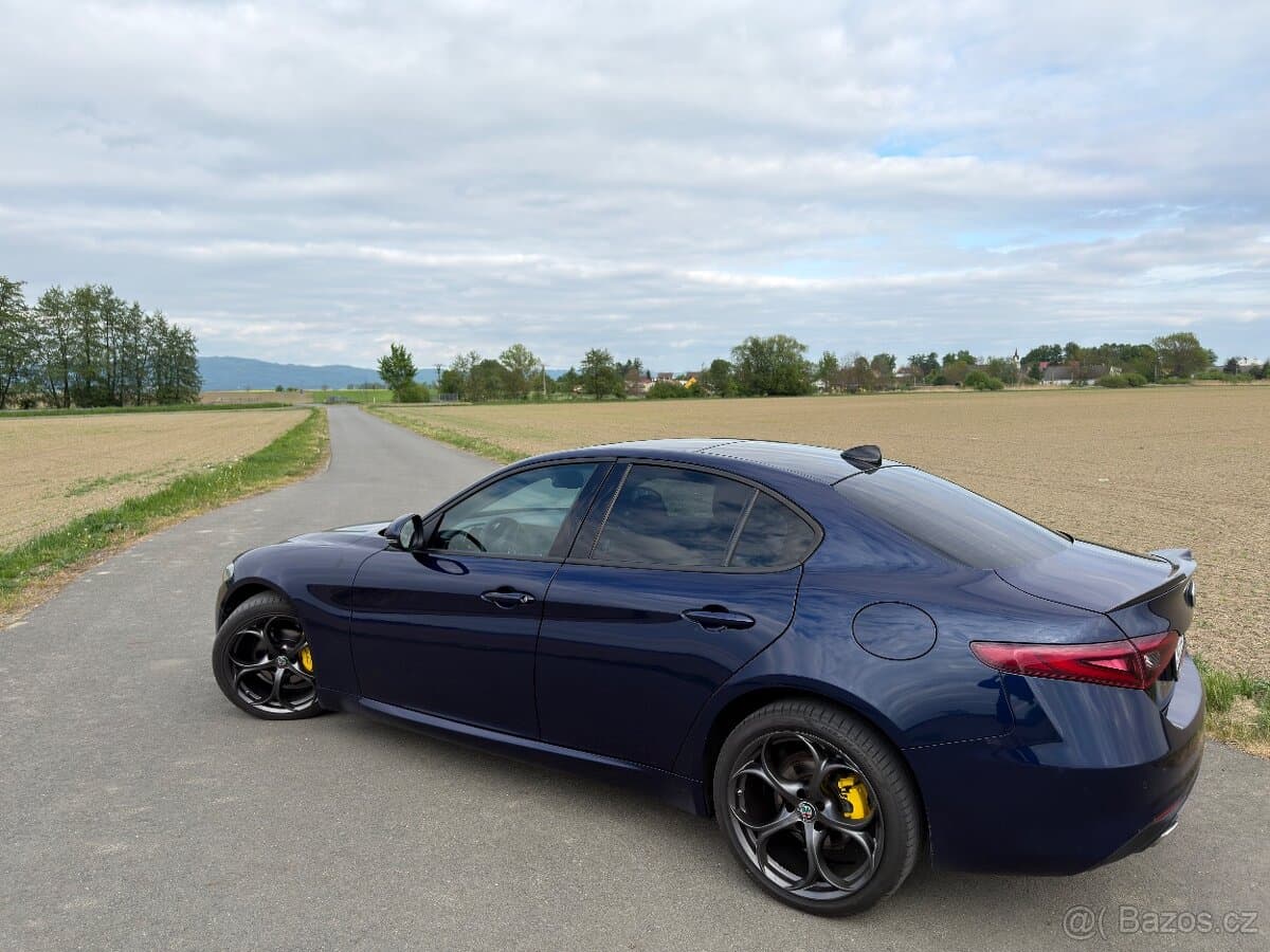 2017 Alfa Romeo GIULIA - 4