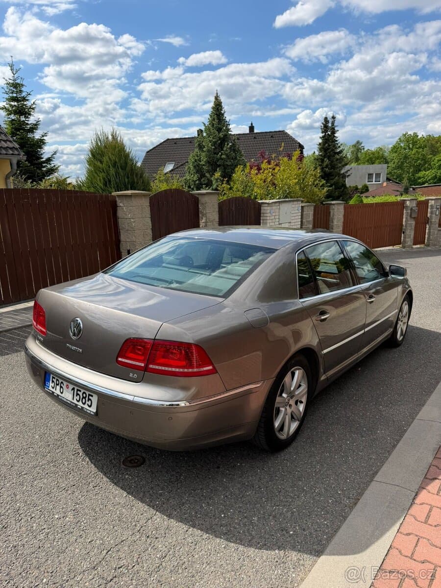 2012 Volkswagen PHAETON - 4
