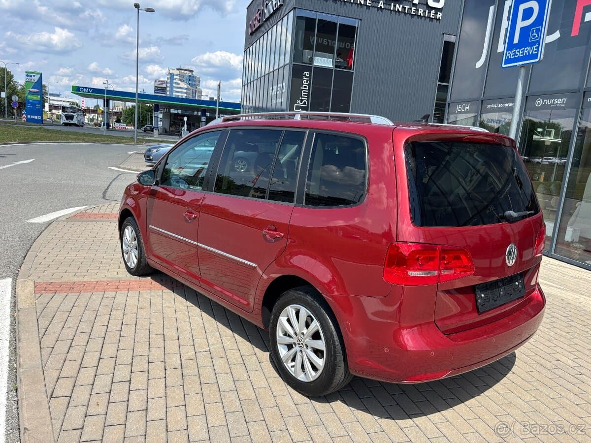 2010 Volkswagen TOURAN - 4