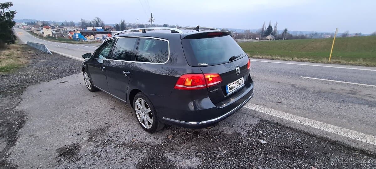 2013 Volkswagen PASSAT - 4