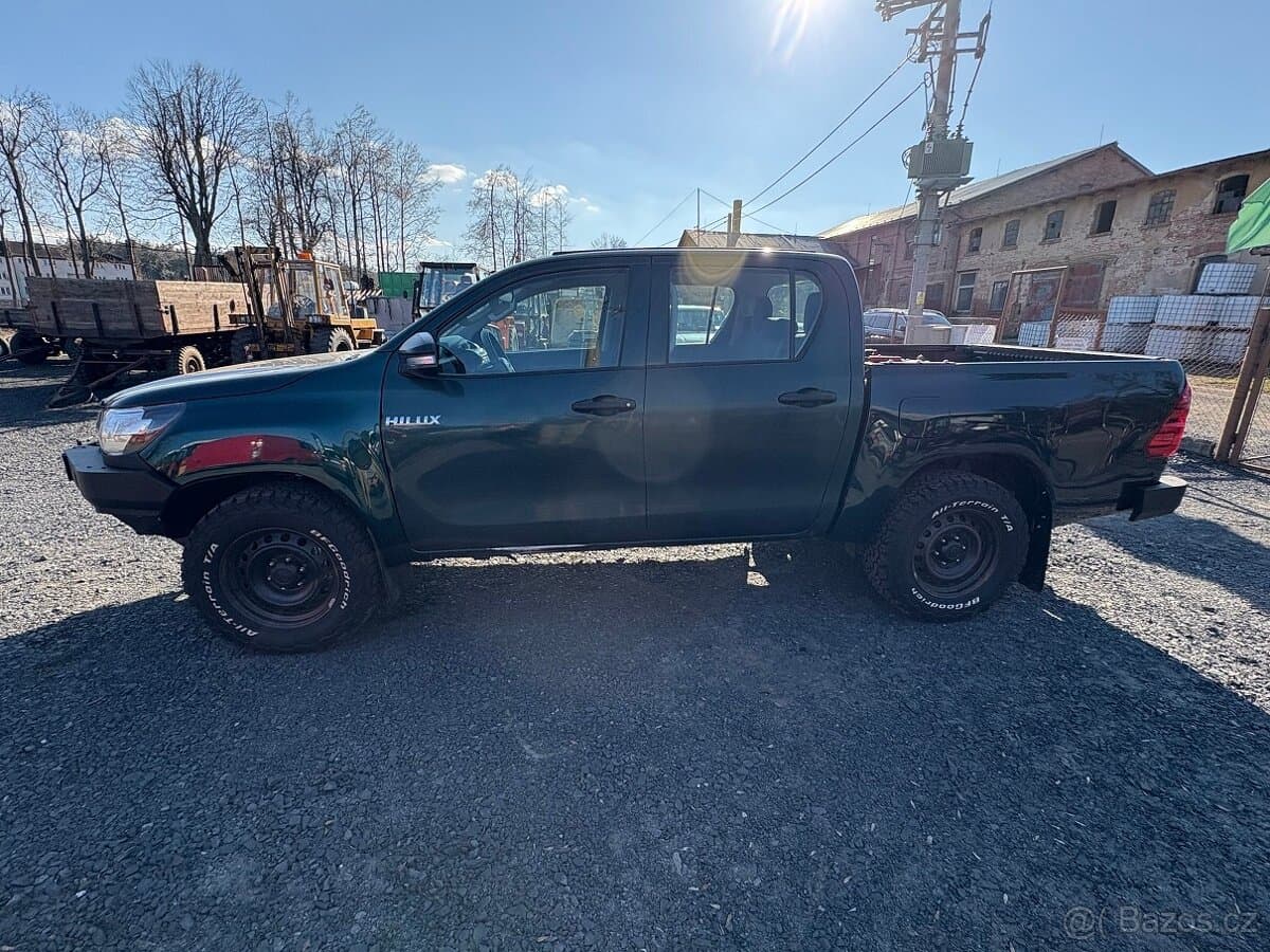 2017 Toyota HILUX - 4