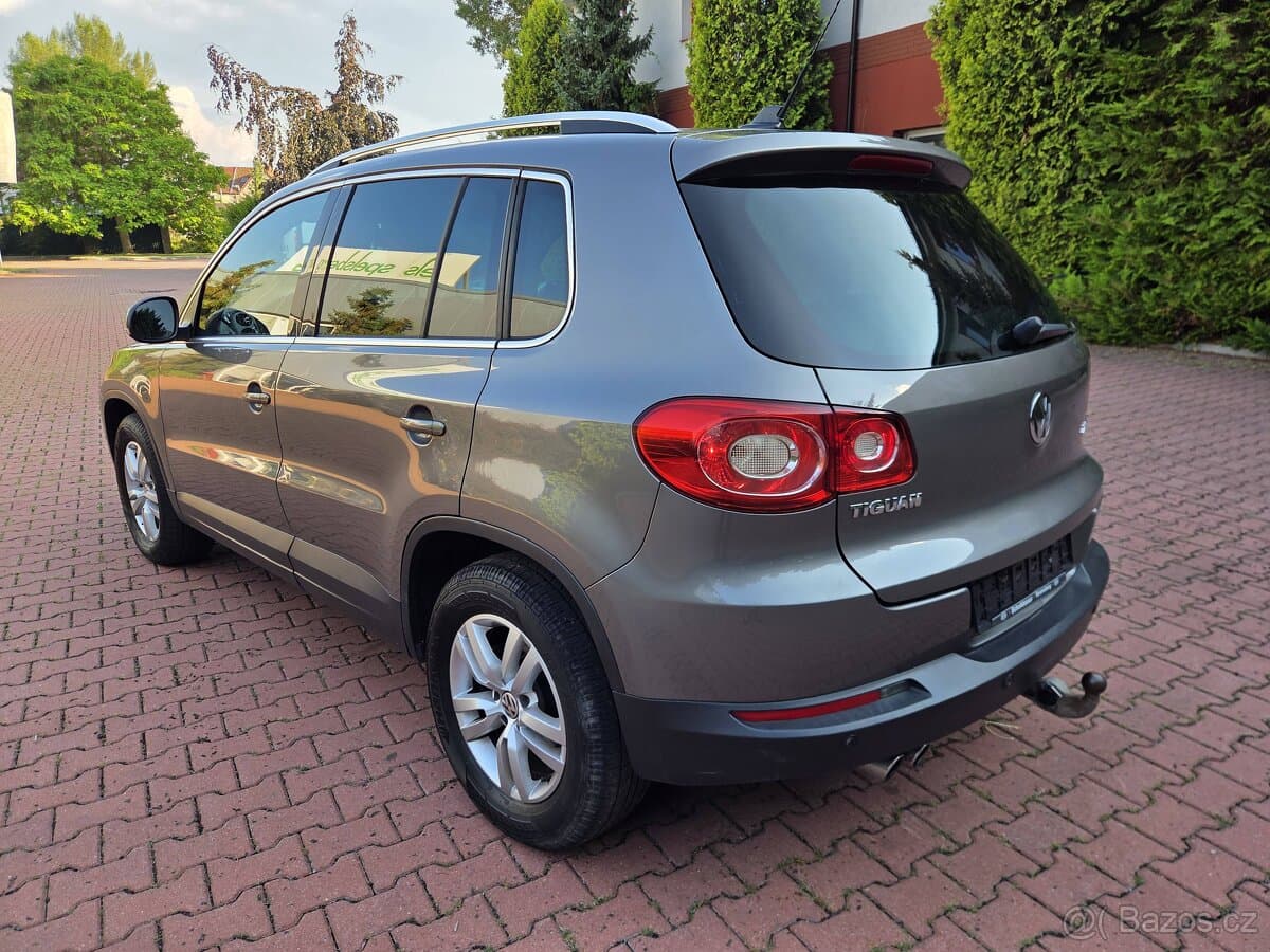 2009 Volkswagen TIGUAN - 4