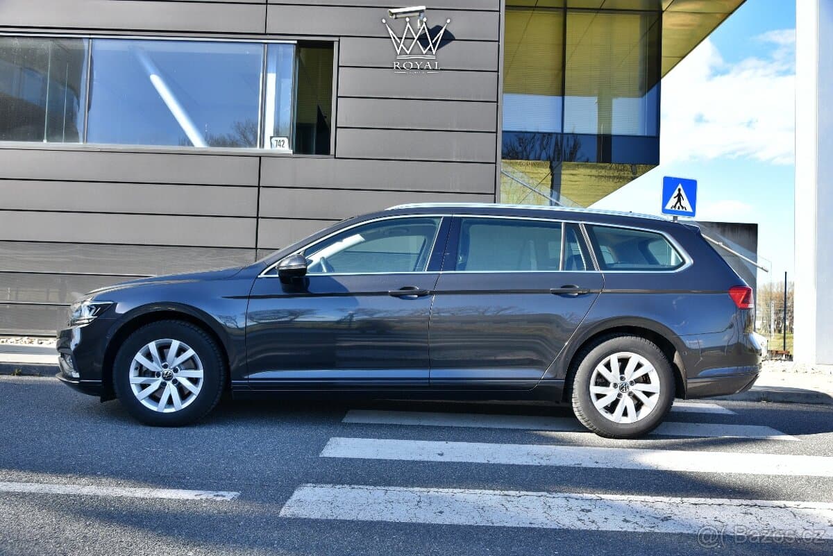 2021 Volkswagen PASSAT - 4
