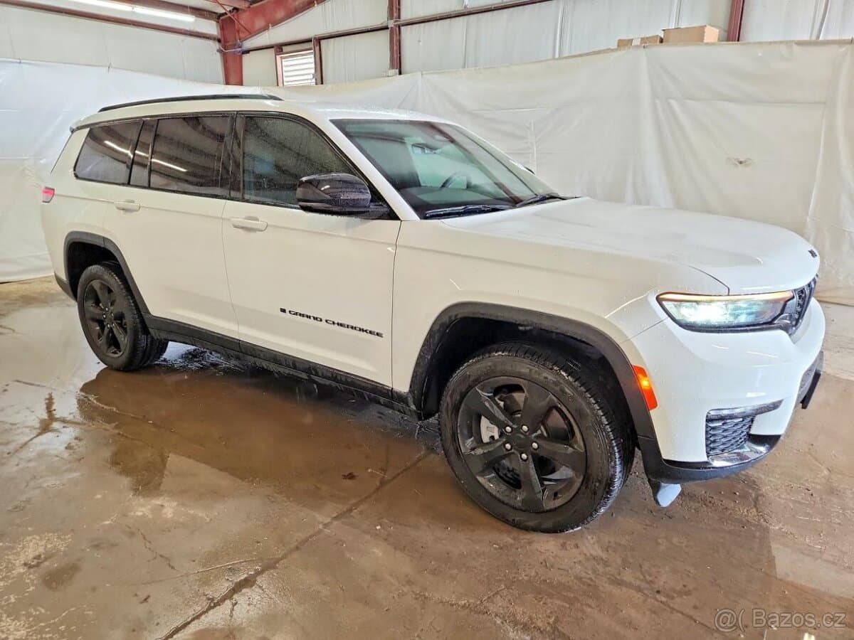 2025 Jeep CHEROKEE - 4