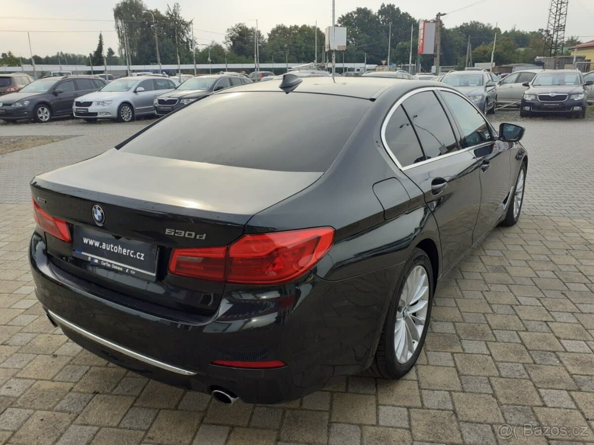 2019 BMW 5-SERIES - 4