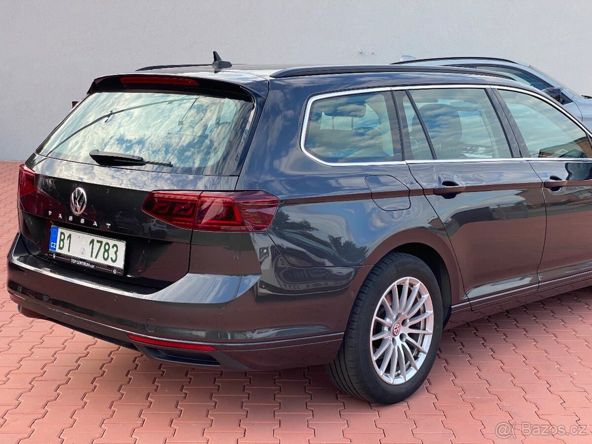2019 Volkswagen PASSAT - 4
