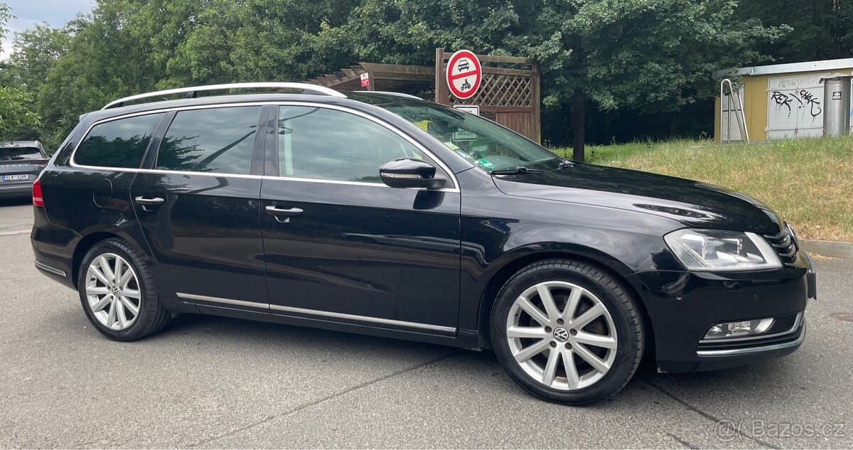 2012 Volkswagen PASSAT - 4