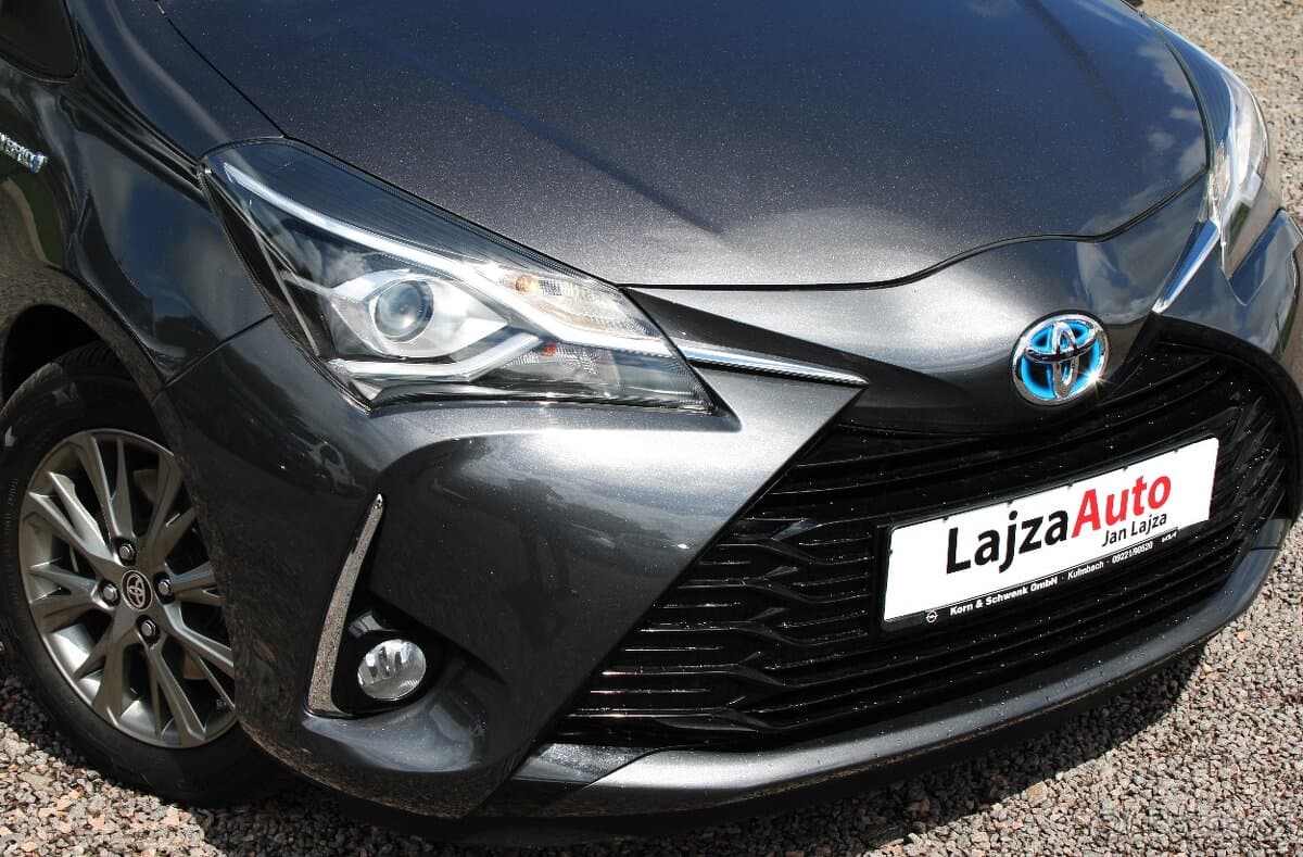 2017 Toyota YARIS - 4