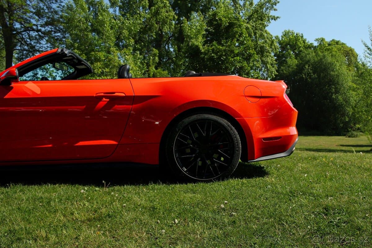 2016 Ford MUSTANG - 4