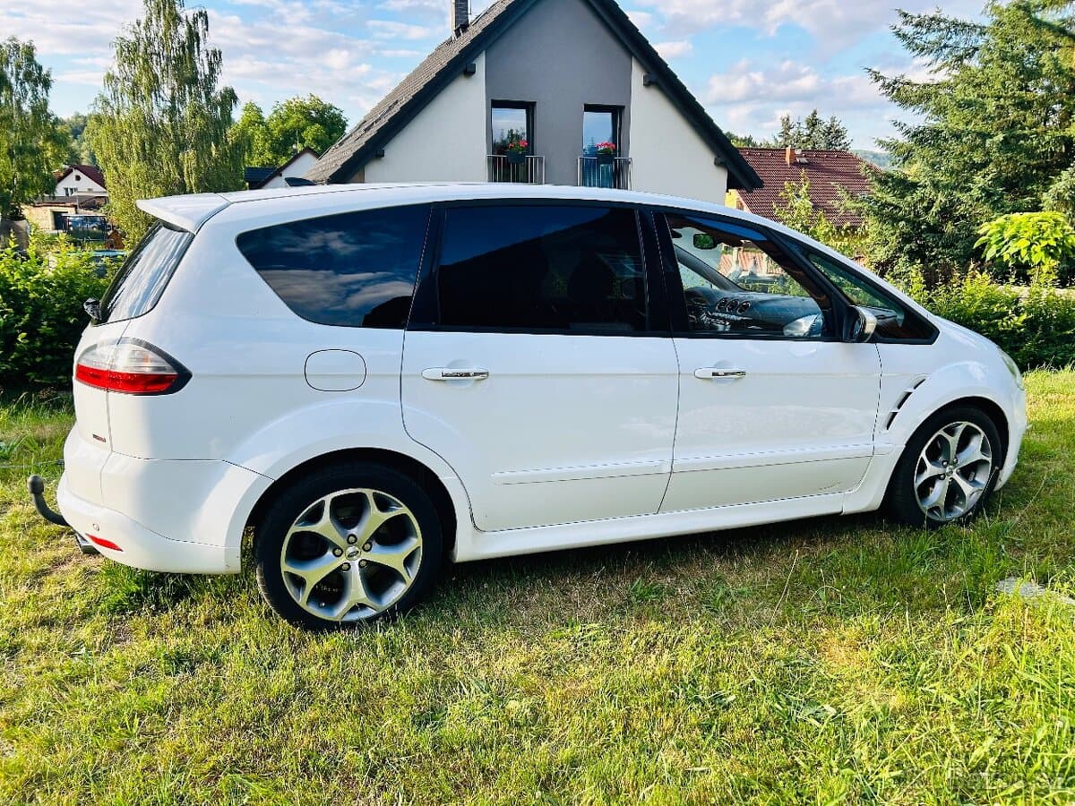 2008 Ford S-MAX - 4