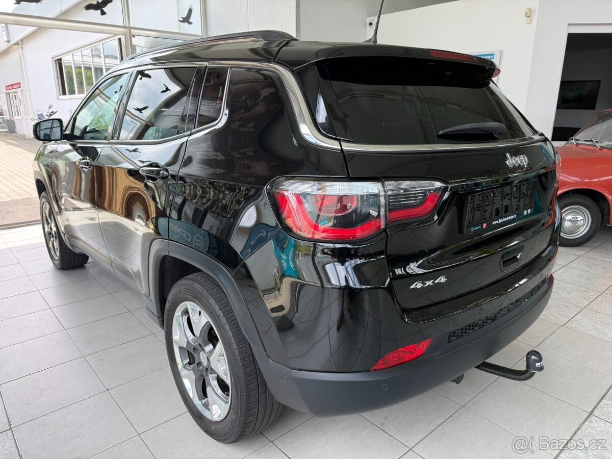 2018 Jeep COMPASS - 4
