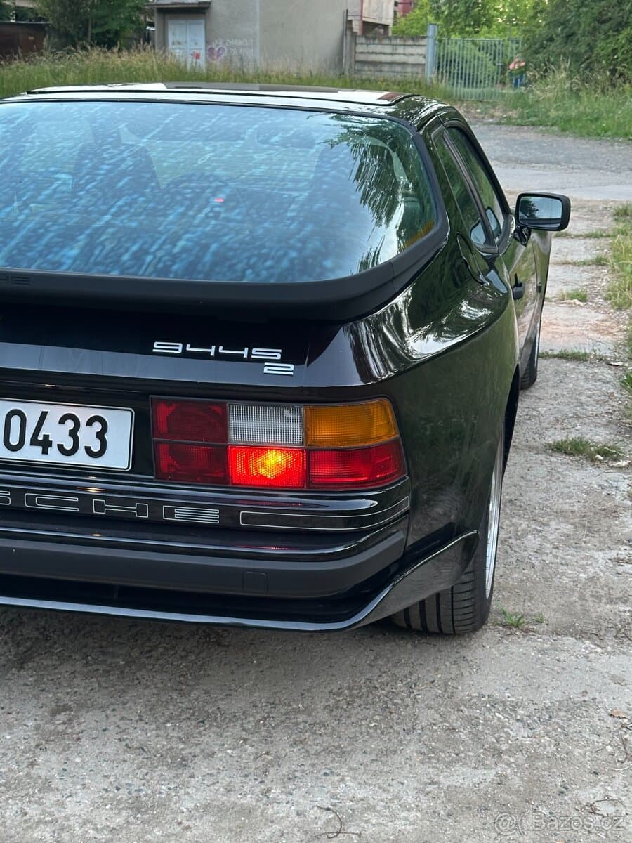 1989 Porsche 944 - 4