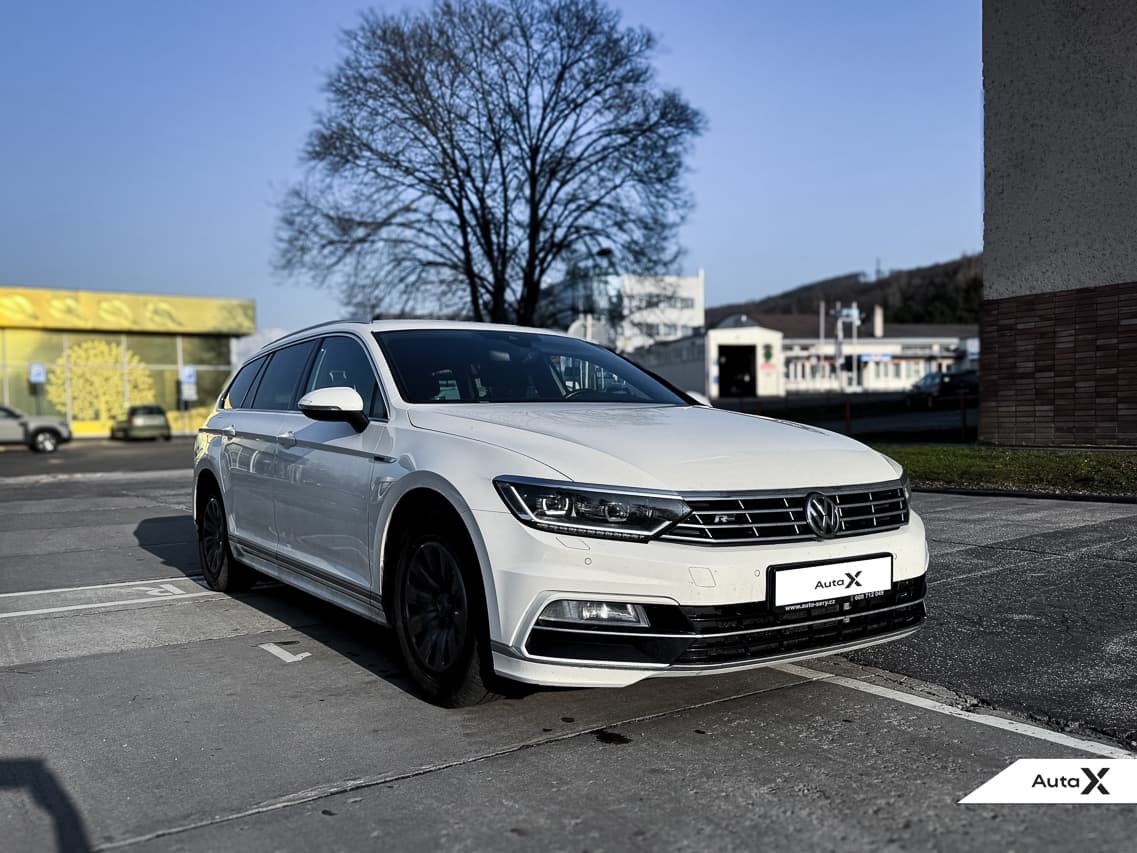 2019 Volkswagen PASSAT - 4