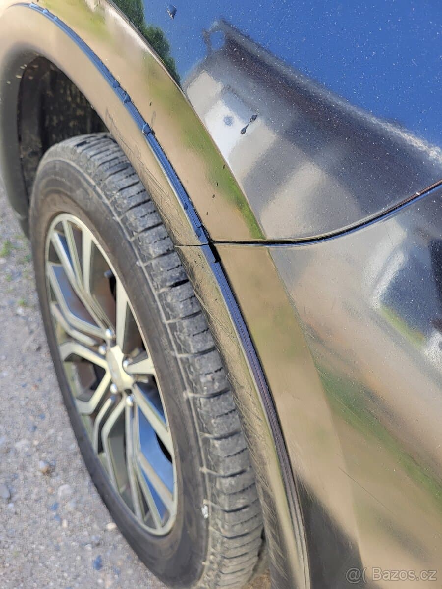 2016 Mitsubishi OUTLANDER - 4