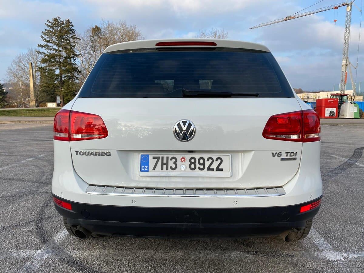 2013 Volkswagen TOUAREG - 4