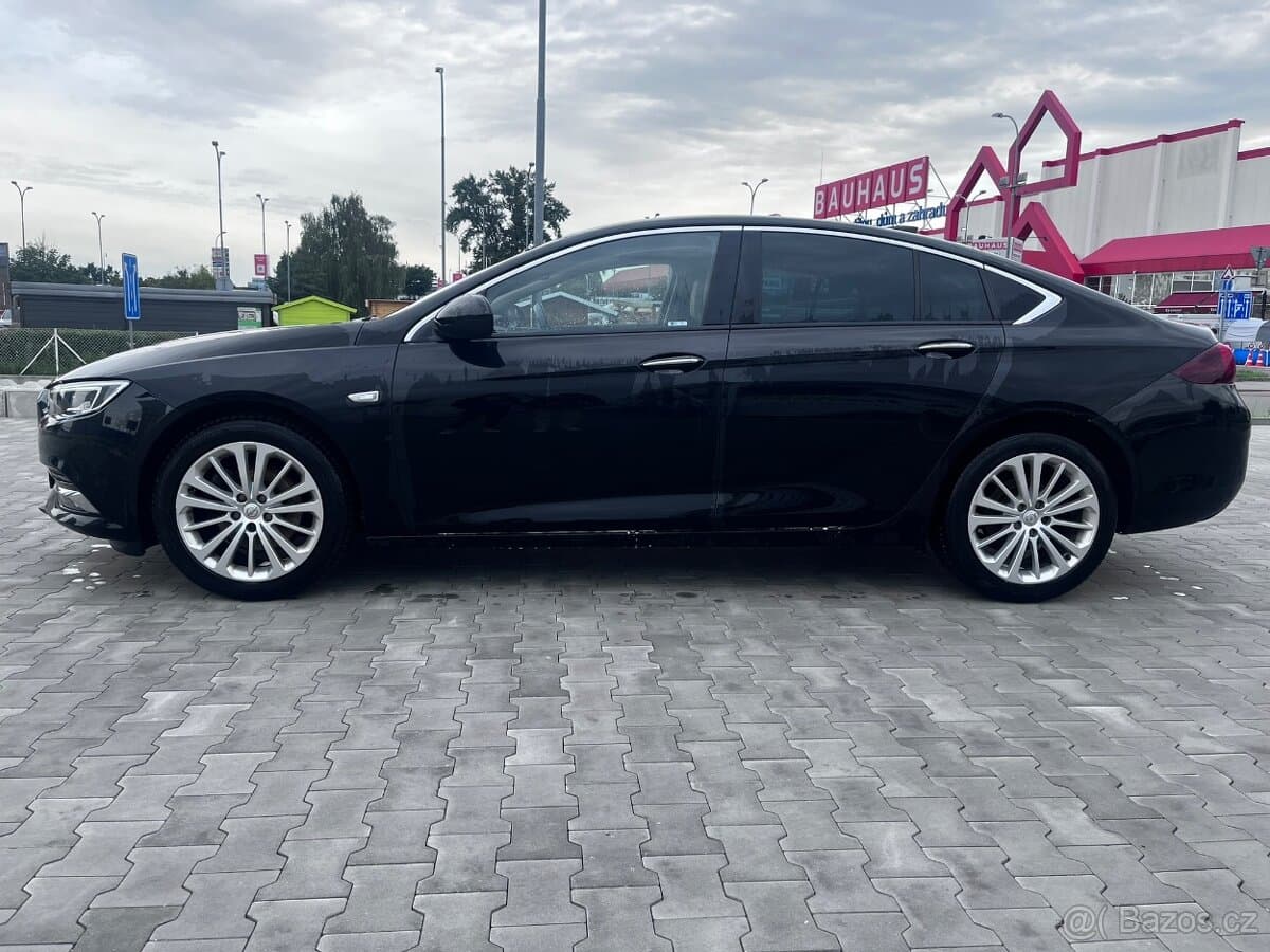 2017 Opel INSIGNIA - 4