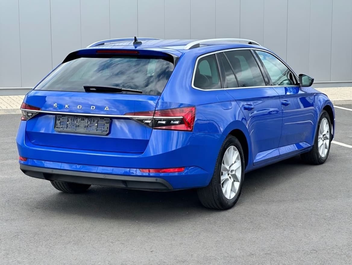 2020 Škoda SUPERB - 4