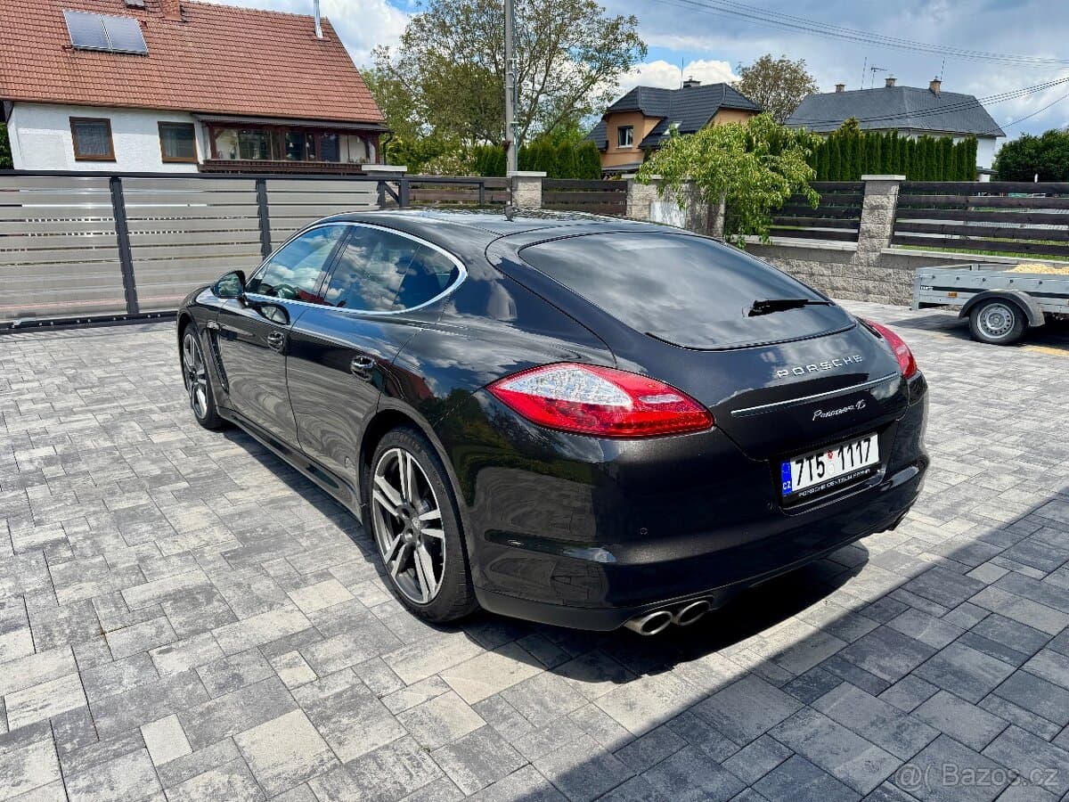 2010 Porsche PANAMERA - 4